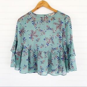 Arizona Jean Company Green Blouse with Bell Sleeves and Ruffled Peplum